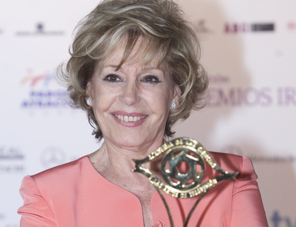 Laura Valenzuela, una de las primeras mujeres presentadoras durante la televisión franquista.